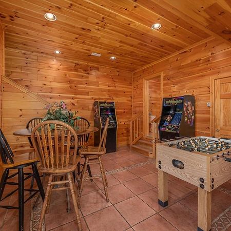 Spacious Party Hut Near Attractions McCookville Bagian luar foto