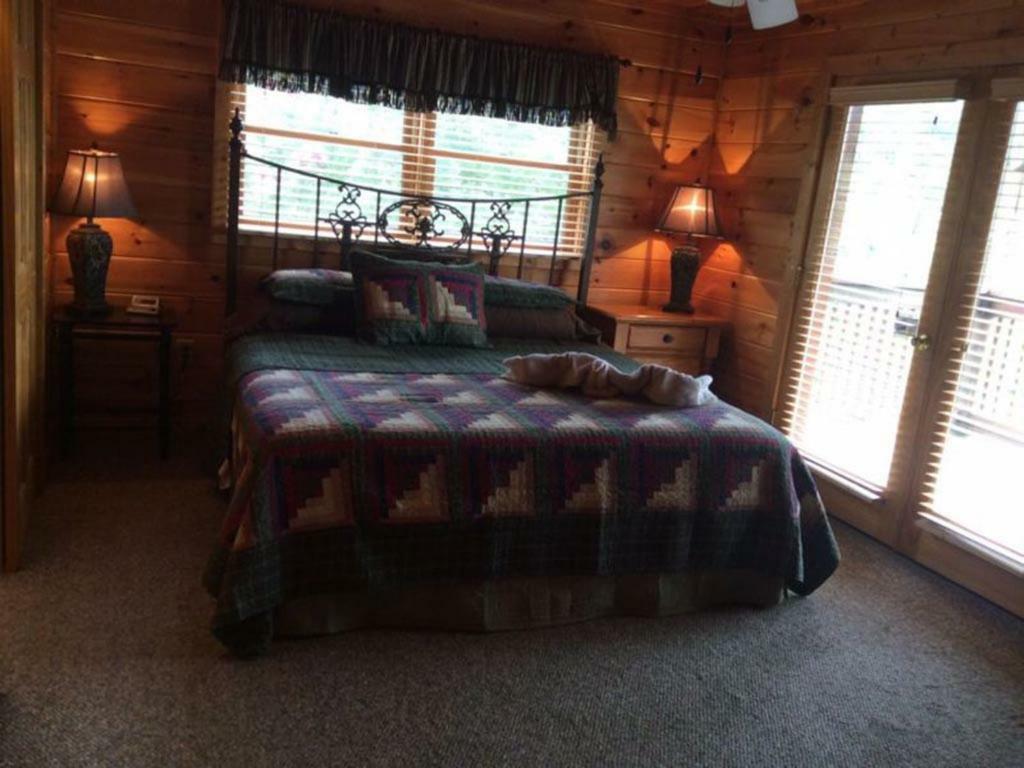 Spacious Party Hut Near Attractions McCookville Bagian luar foto