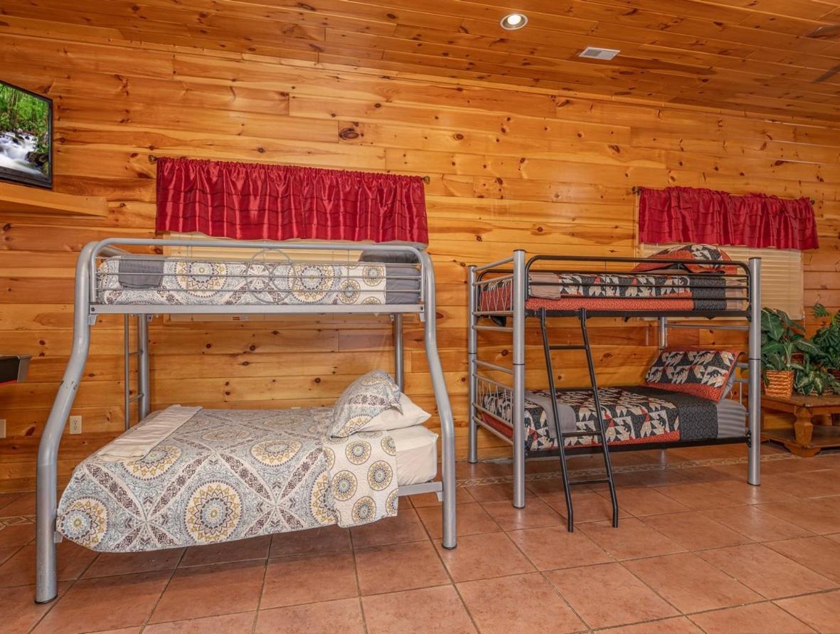 Spacious Party Hut Near Attractions McCookville Bagian luar foto