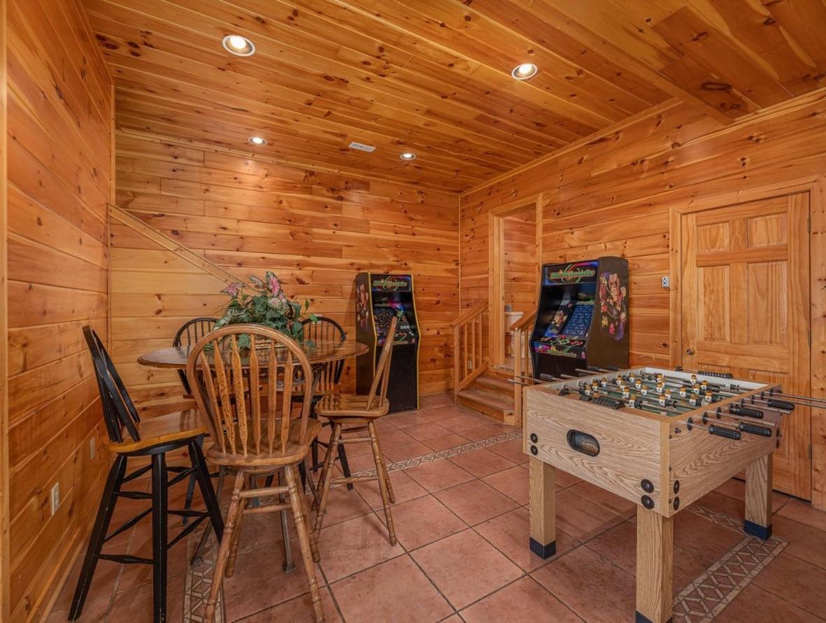 Spacious Party Hut Near Attractions McCookville Bagian luar foto