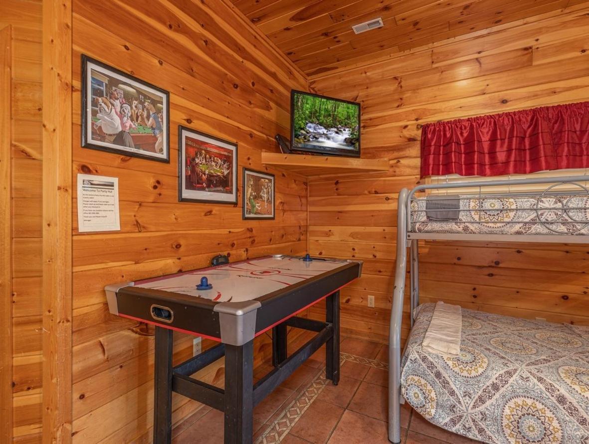 Spacious Party Hut Near Attractions McCookville Bagian luar foto